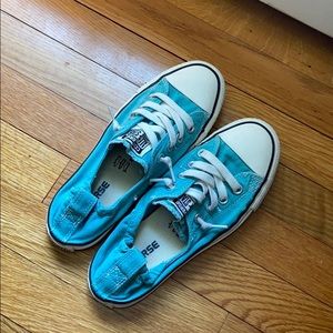 Turquoise Low converse